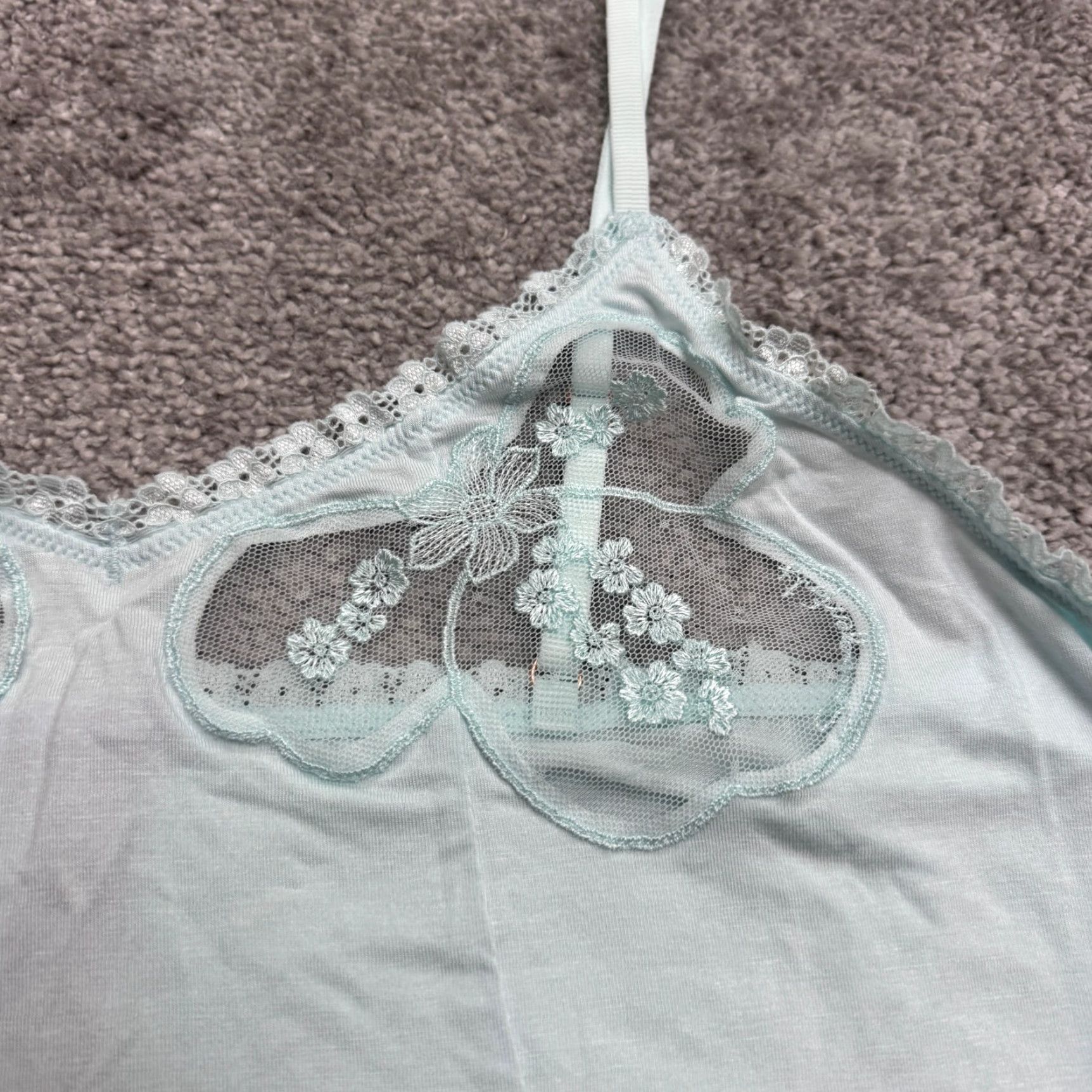 Vintage Savage Fenty By Rihanna Sleepwear A Peek Behind Lace Camisole Medium Blue NWT Size ONE SIZE - 6 Thumbnail