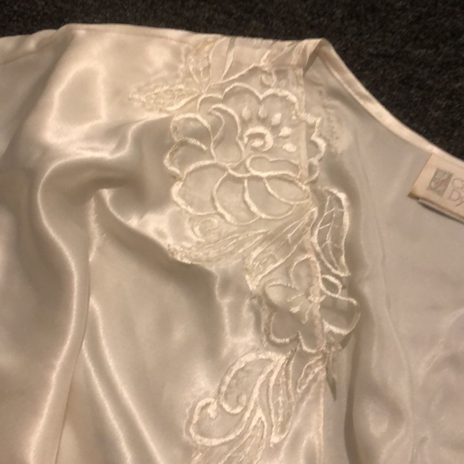 Vintage California Dynasty VNTG Shoulder Pads Silky Floral Lace Robe Size ONE SIZE - 4 Thumbnail