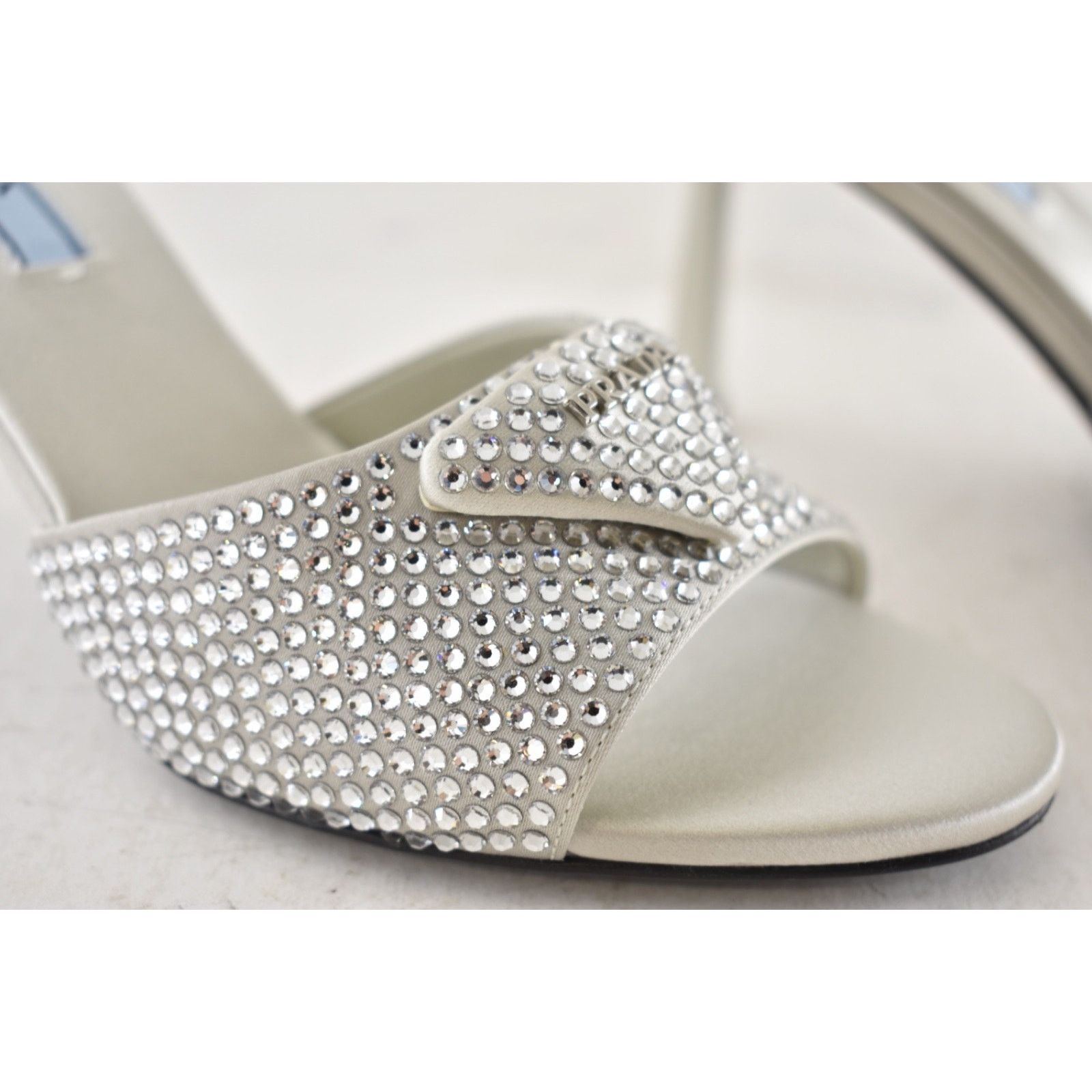 Prada Prada Crystal Satin Stiletto Perla Mule Heel Pump 36 Size US 6 / IT 36 - 8 Thumbnail