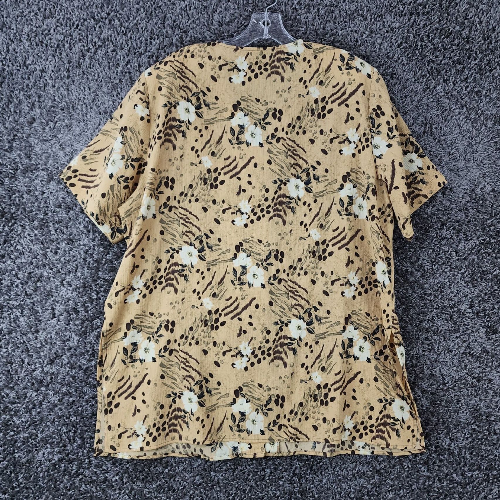 Vintage VINTAGE Notations Floral Blouse Shirt 1X Womens Beige Short Sleeve Shoulder Pads Woman 1X Size XL / US 12-14 / IT 48-50 - 6 Thumbnail