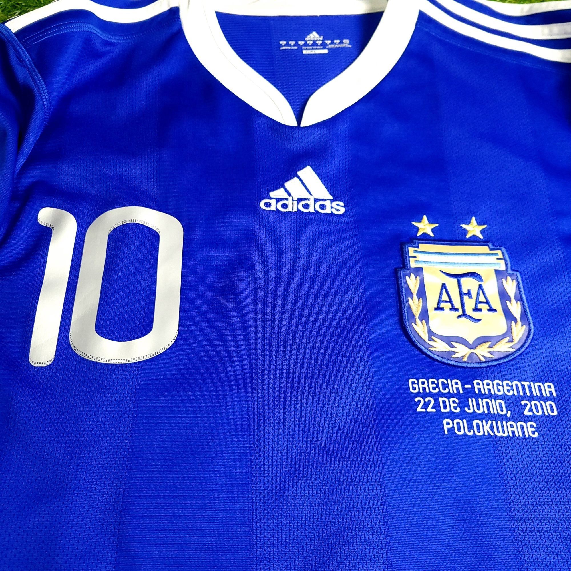 Adidas Messi Argentina 2010 WORLD CUP Away Soccer Jersey M Size US M / EU 48-50 / 2 - 3 Thumbnail