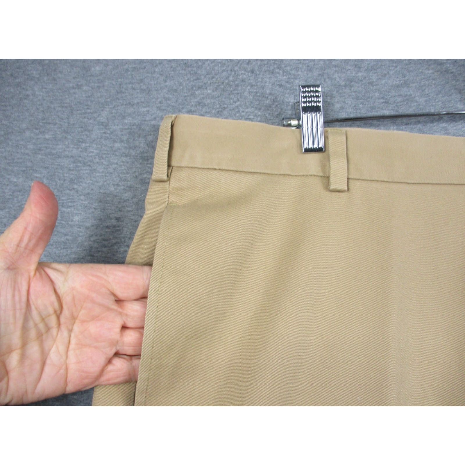 Brooks Brothers Brooks Brothers Hudson Dress Pants 37x30 Beige Cuffed Pleated Flat Front Mens Pants Size US 37 - 4 Thumbnail