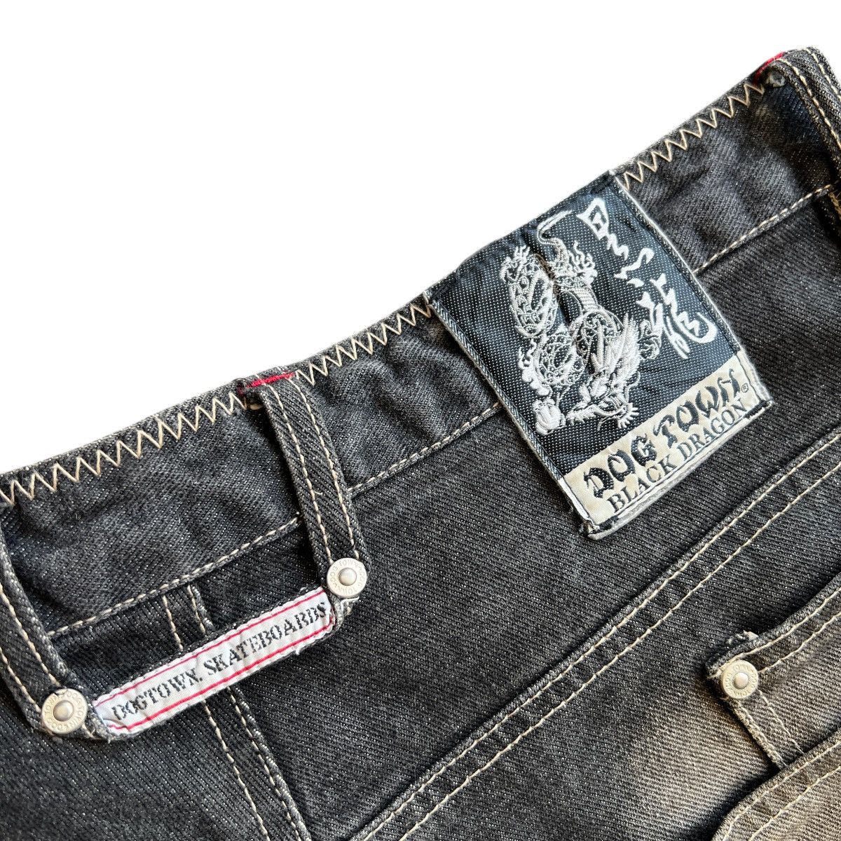 Dogtown 🔥 Vintage Dogtown Black Dragon Skateboards Denim Jeans Size US 32 / EU 48 - 12 Thumbnail