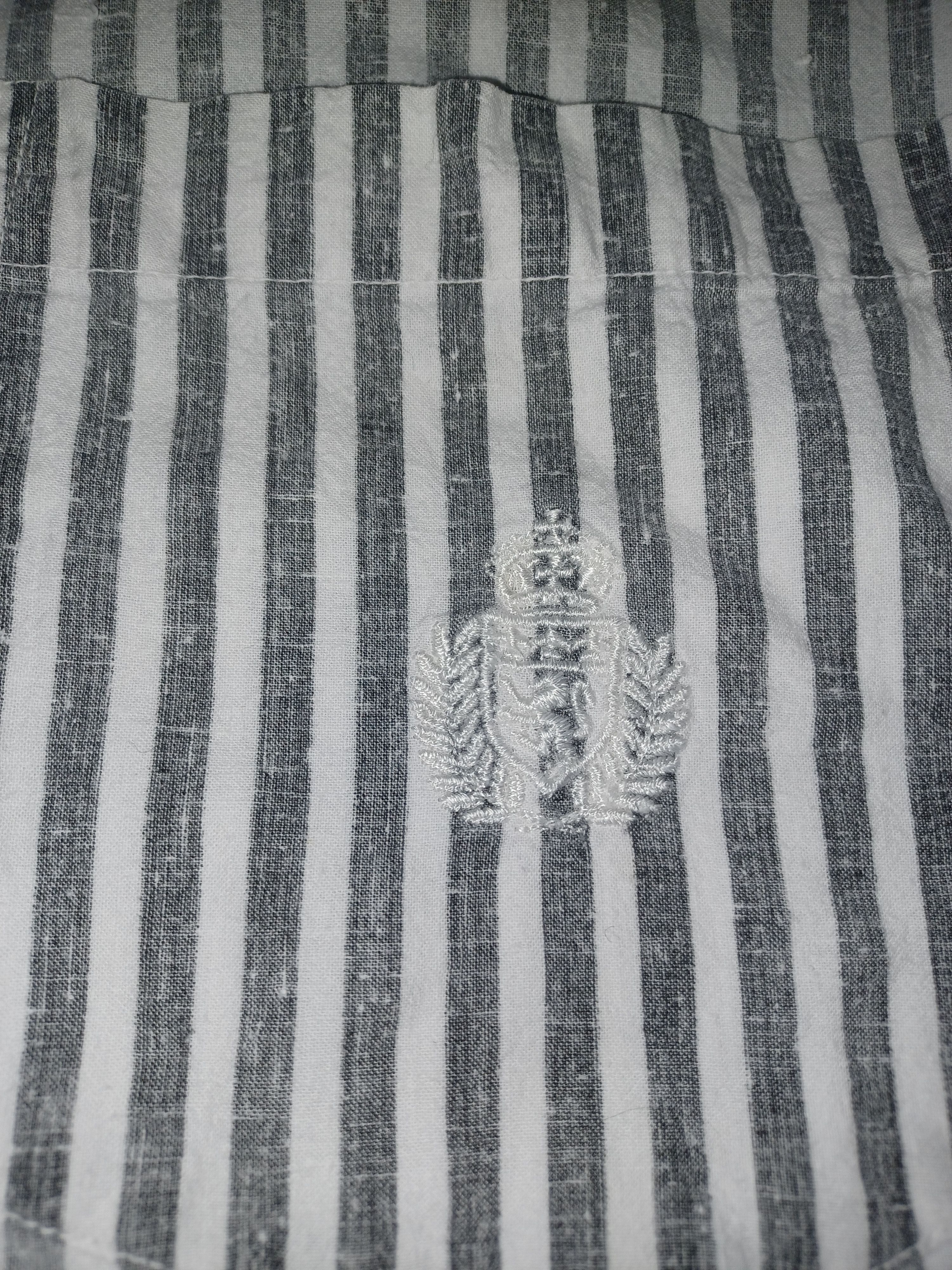 Other Men's Button-Up Shirt Medium Gray & White Stripes Size US M / EU 48-50 / 2 - 4 Thumbnail