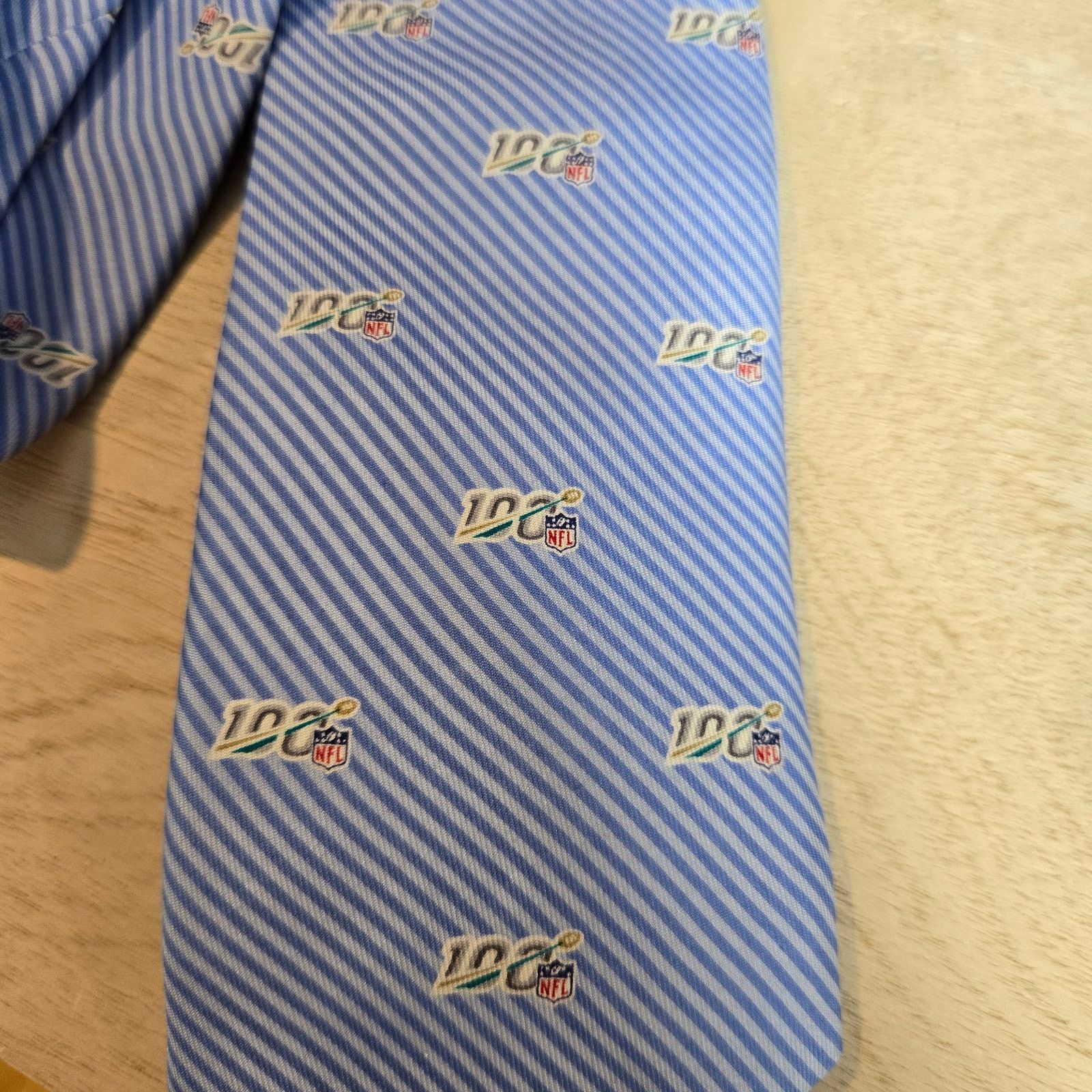 Vineyard Vines NWT Vineyard Vines NFL 100 years silk tie Custom Collection Size ONE SIZE - 2 Thumbnail