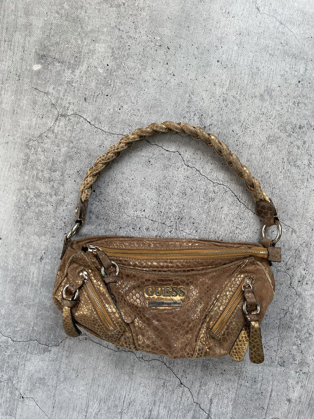 Guess × Japanese Brand × Vintage Rare🔥🔥Vintage monogram GUESS hobo bag Size ONE SIZE - 1 Thumbnail