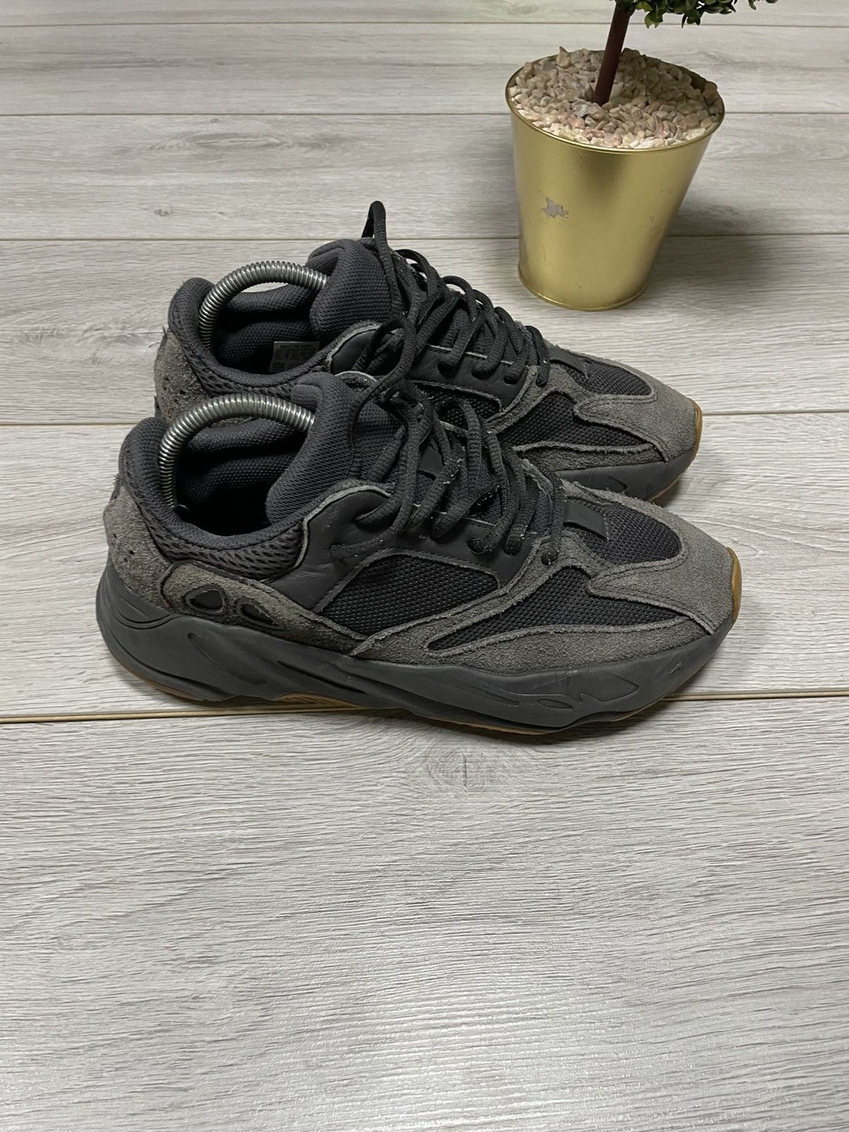 Adidas Yeezy 700 Utility Black Size US 8.5 / EU 41-42 - 3 Thumbnail