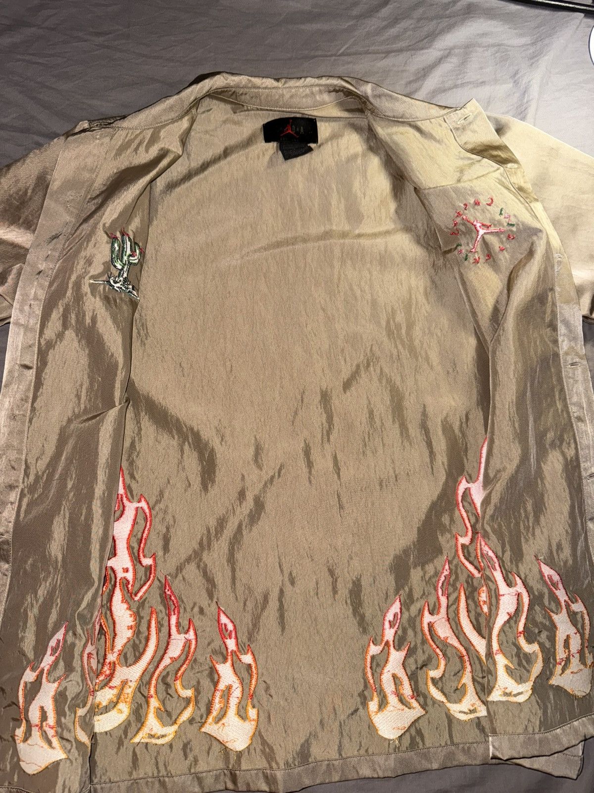 Jordan Brand × Travis Scott Travis Scott Cactus Jack x Jordan button down shirt Size US S / EU 44-46 / 1 - 15 Thumbnail