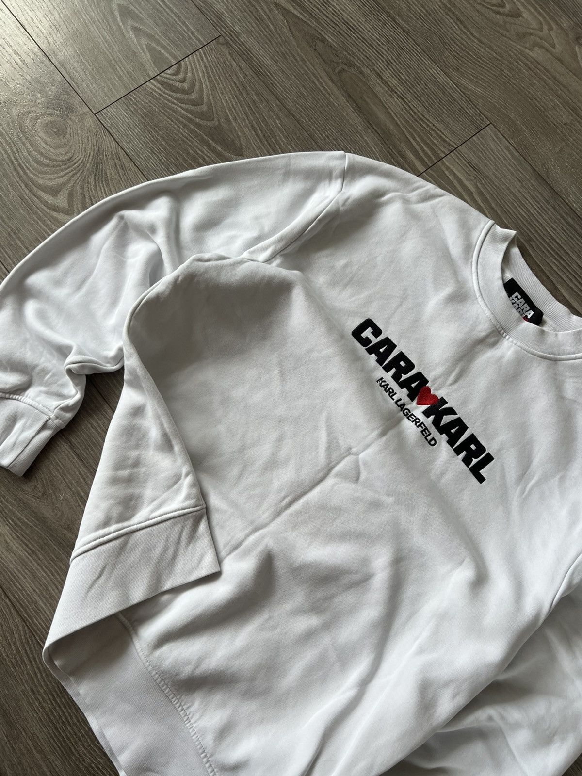 Designer × Karl Lagerfeld ‼️Karl Lagerfeld Cara❤️Karl Big Knit Logo White Sweatshirt‼️ Size US L / EU 52-54 / 3 - 10 Thumbnail
