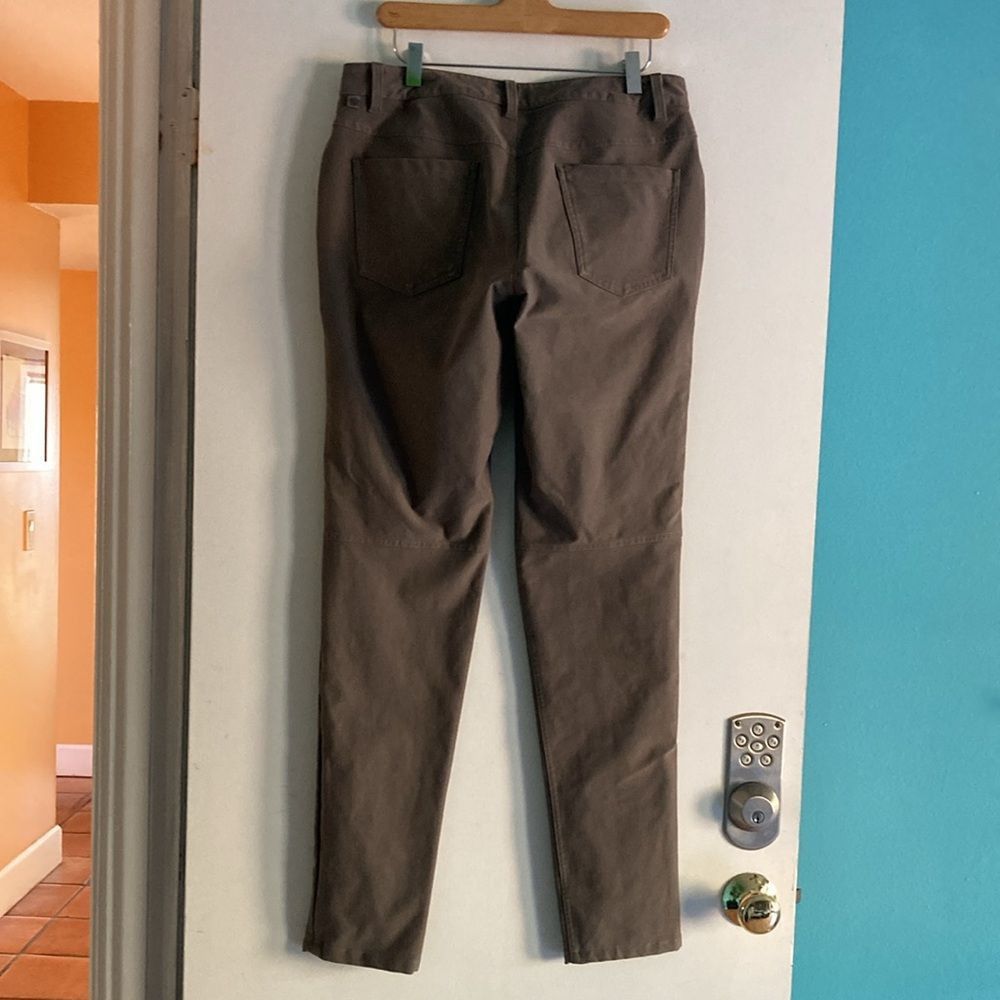 Lululemon Lululemon Mens Size 31 ABC Slim-Fit 5 Pocket Pant Army Green Size US 31 - 6 Thumbnail