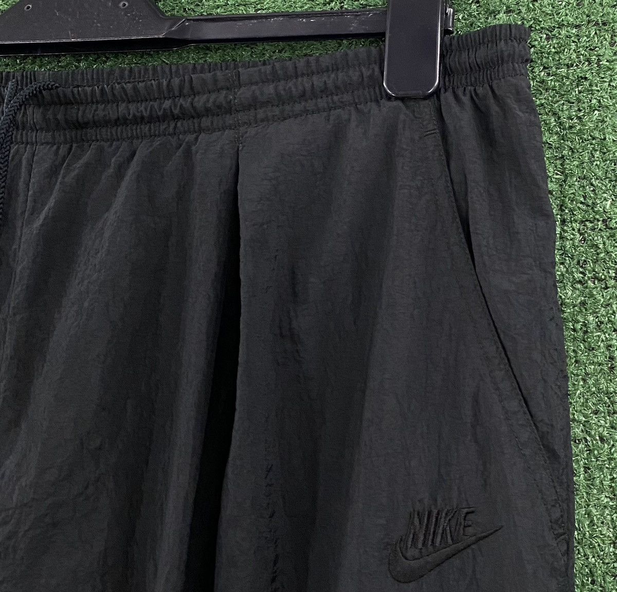 Nike VTG 90’s Nike Spellout Grey Tag Pleated Windbreaker Pants XL Size US 40 / EU 56 - 4 Thumbnail