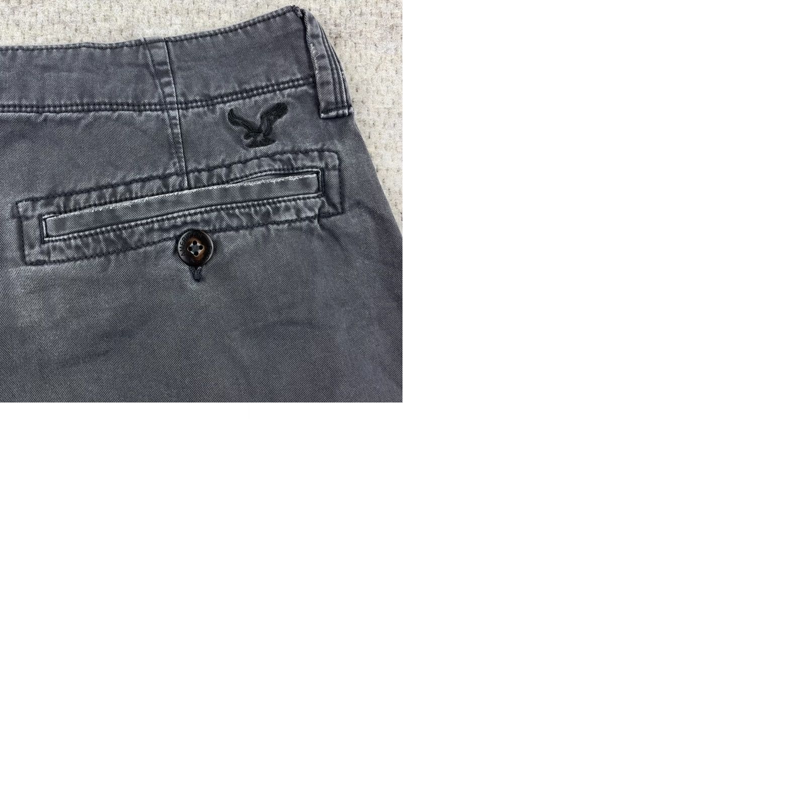 American Eagle Outfitters VINTAGE American Eagle Shorts Men 34 Gray Y2K Chino Loose Baggy Faded Skate Size US 34 / EU 50 - 9 Thumbnail