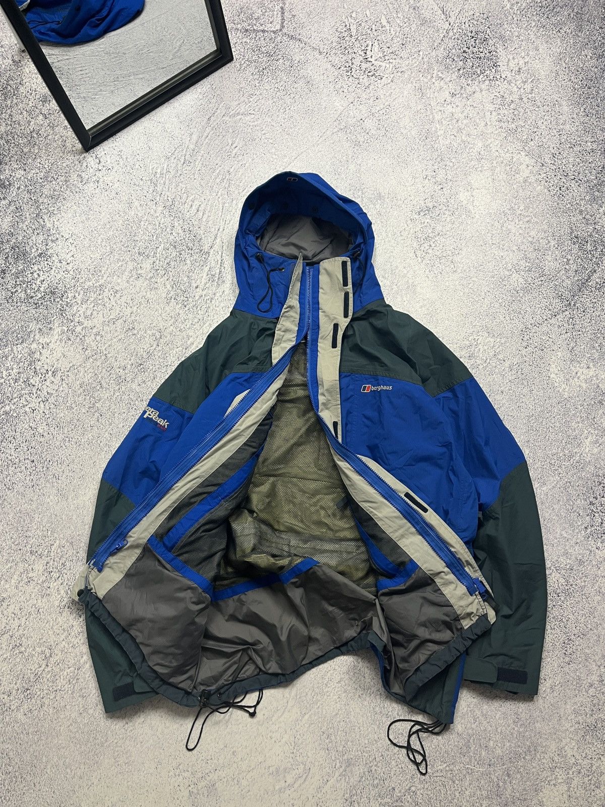 Berghaus × Vintage Vintage Berghaus Mera Peak Gore-Tex Nylon Rain Jacket Rare Size US XL / EU 56 / 4 - 7 Thumbnail