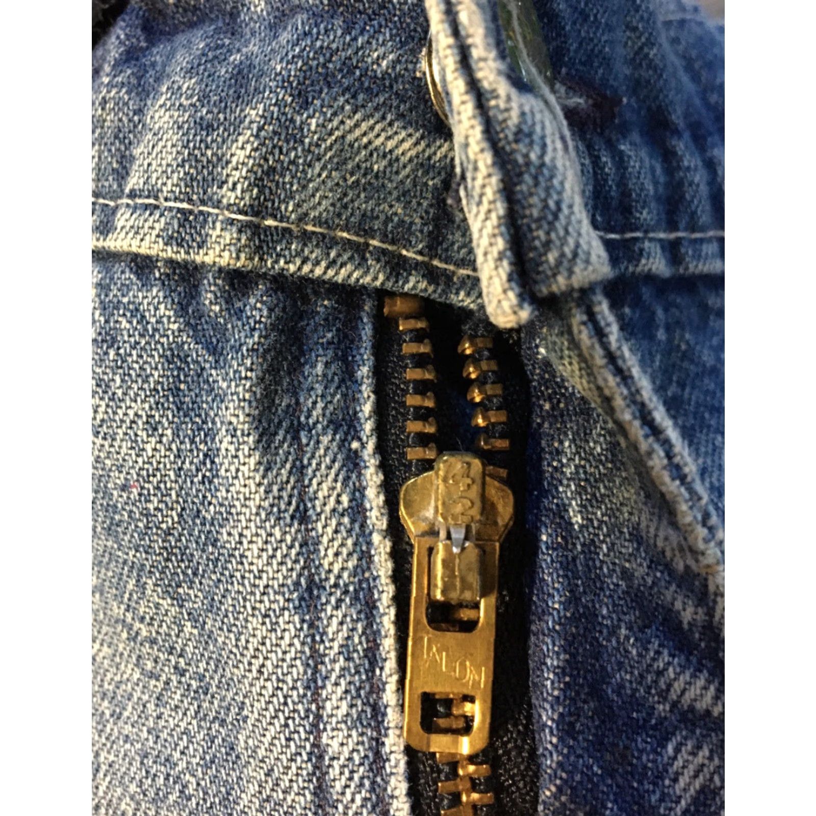 Vintage VINTAGE OshKosh B'gosh Union Made Jeans 38/29 Blue Men 60s 70s Distressed 80s 90s Grunge Punk Rockabilly Biker Workwear Conductor Talon Zipper USA Size US 38 / EU 54 - 7 Thumbnail