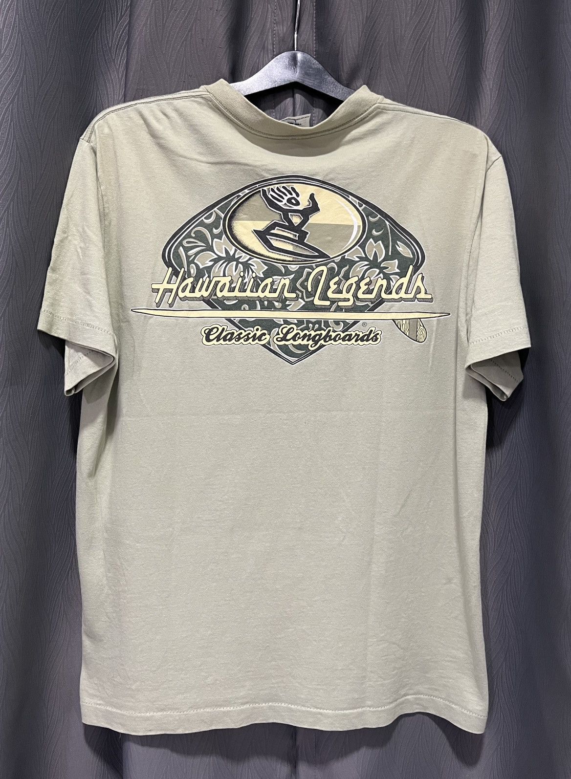 Vintage Vintage Hawaiian Legends Longboard T.Shirt 90s Size US L / EU 52-54 / 3 - 1 Thumbnail