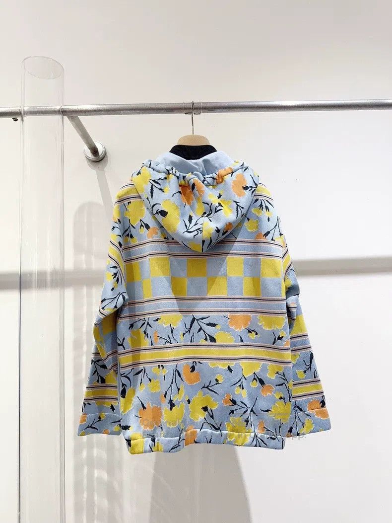 Louis Vuitton Louis Vuitton 24 Early Spring Carnation Hooded Jacket Size XS / US 0-2 / IT 36-38 - 3 Thumbnail