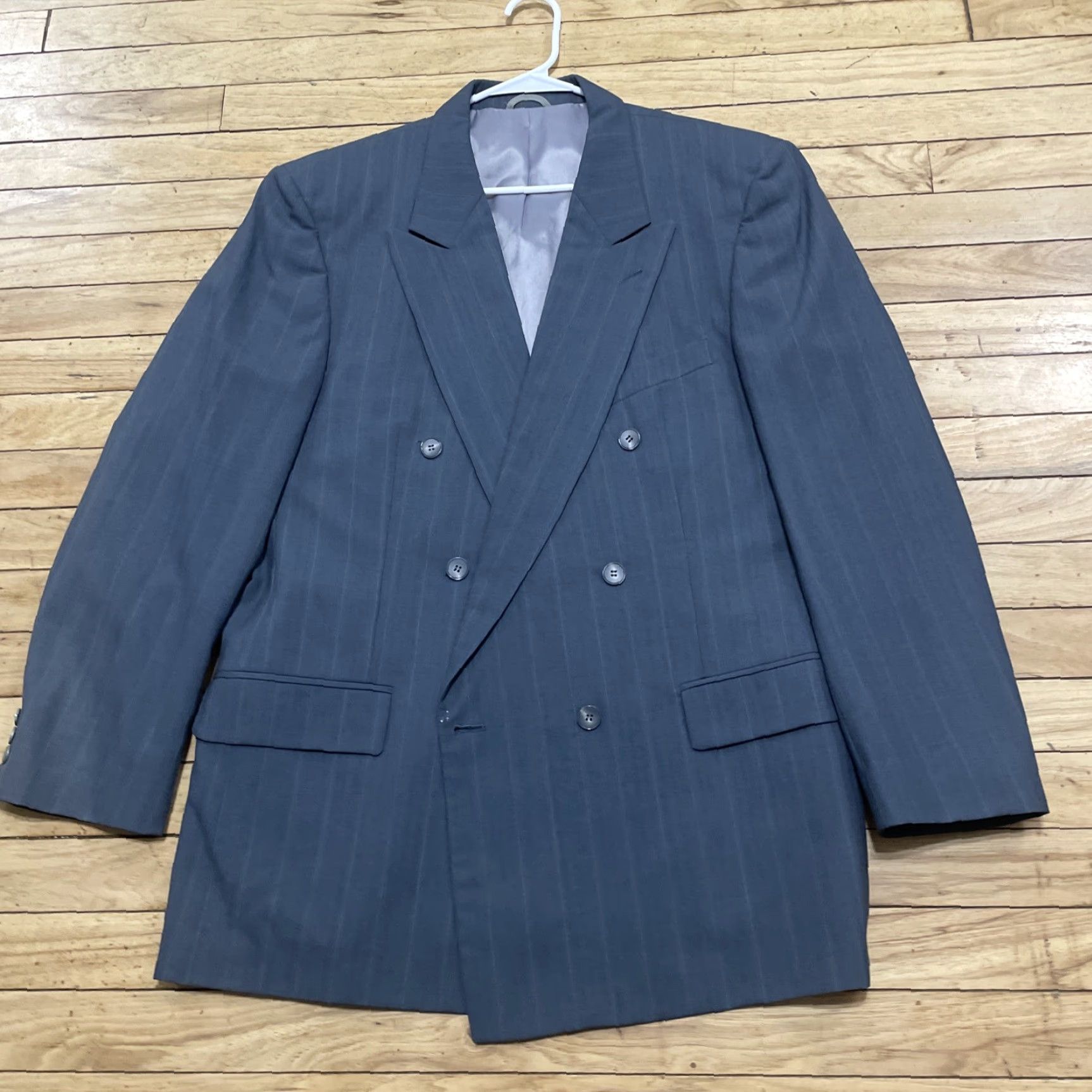 Vintage VINTAGE Mario Zignone 2 Piece Suit Men 44R Double-Breasted Gray Blue Stripe Peak Lapel Size 44R - 3 Thumbnail