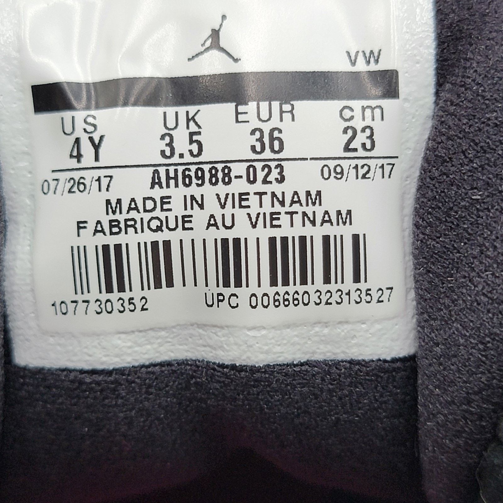 Jordan Brand 2017 Jordan 12 Retro ‘Doernbecher' Sz 4Y OG All VNDS Size US 5.5 / IT 35.5 - 8 Thumbnail