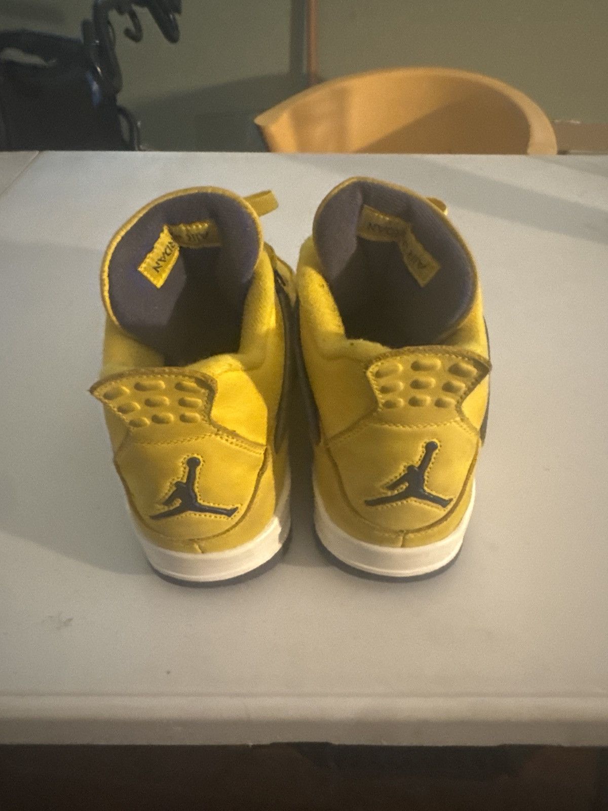 Jordan Brand Jordan 4 Lightning Size US 10 / EU 43 - 4 Thumbnail