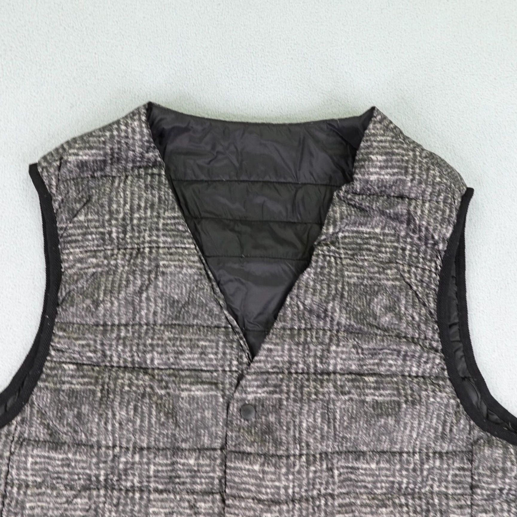 Vintage VINTAGE Olzen Vest Mens Medium Gray Plaid Quilted Puffer Snap Up Lightweight Insulated Size US M / EU 48-50 / 2 - 2 Thumbnail