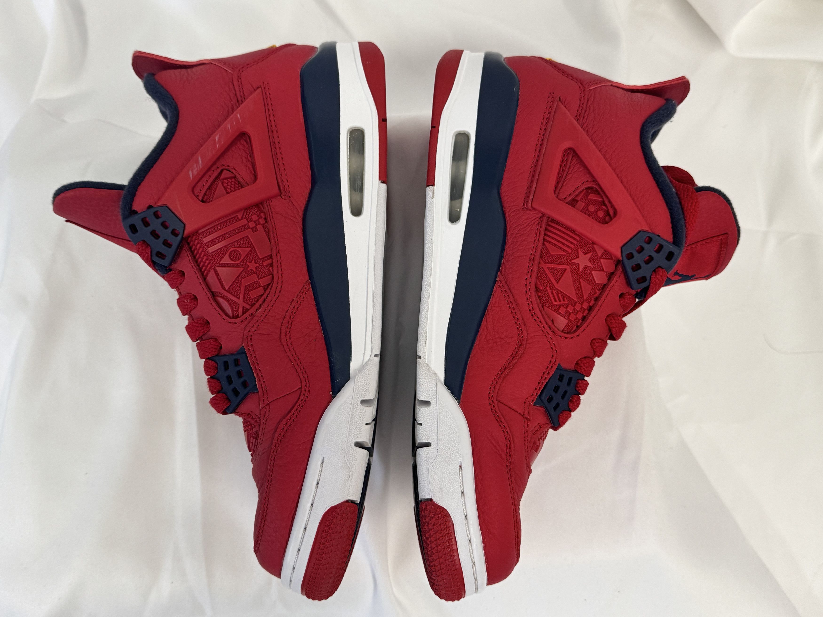 Nike Jordan 4 Retro Fiba 2019 Size US 8 / EU 41 - 7 Thumbnail