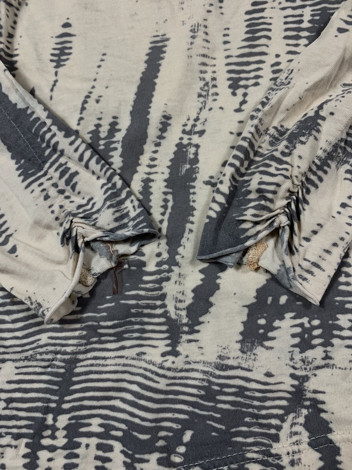 Other Vintage Y2K Japanese all over abstract longsleeve tee size S Size S / US 4 / IT 40 - 4 Thumbnail