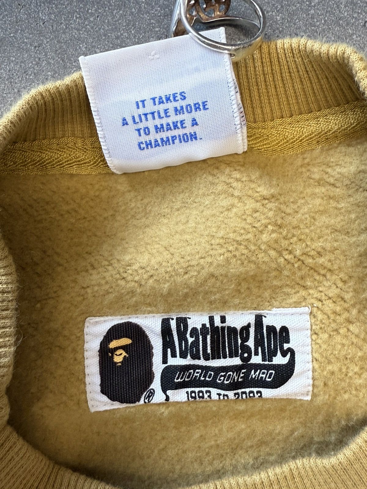 Bape × Champion FW17 Bape Champion 1st Camo Crewneck Size US L / EU 52-54 / 3 - 8 Thumbnail