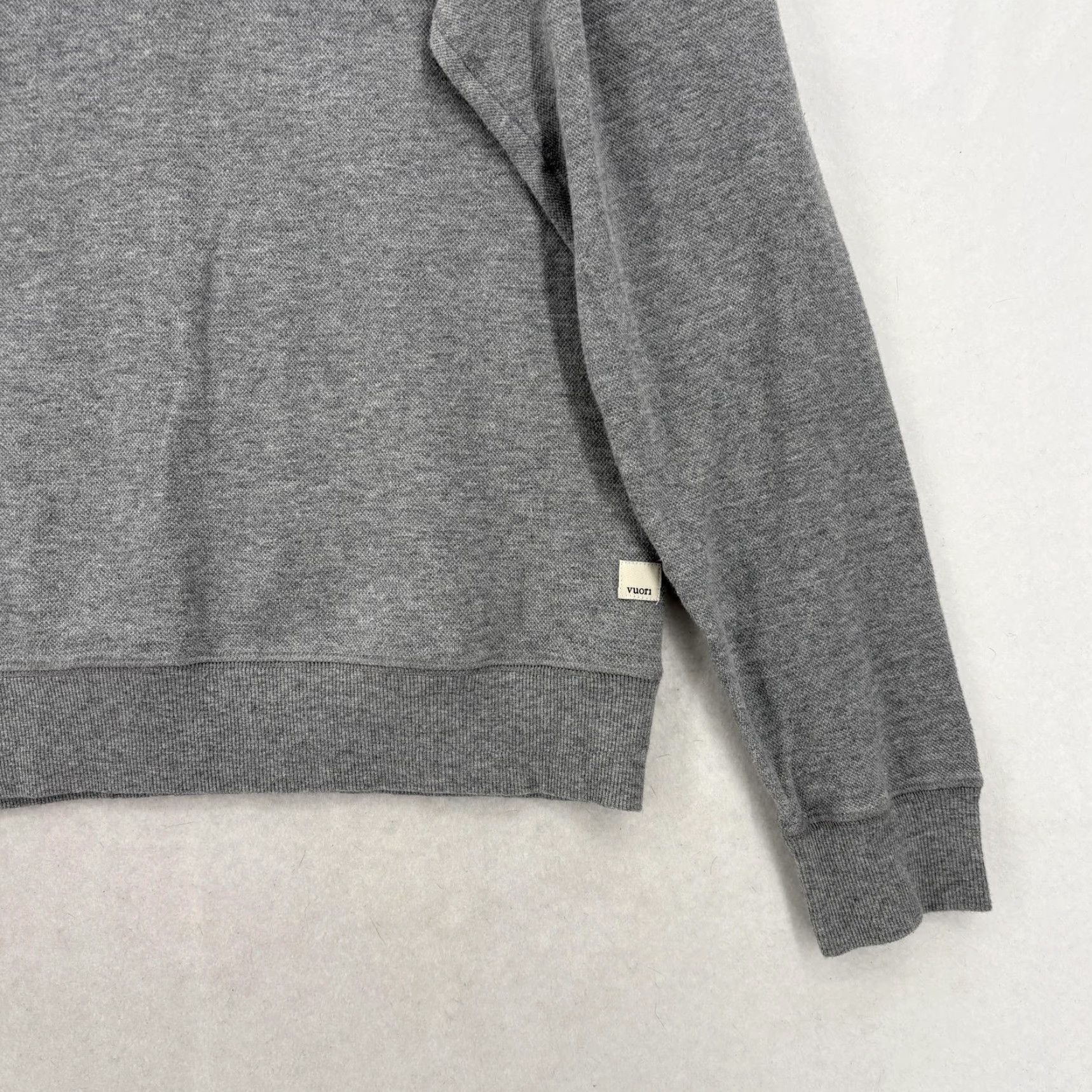 Vuori Vuori Pullover Mens L Gray Fleece Crewneck Zip Pocket Pockets Ship Winter - Size US L / EU 52-54 / 3 - 3 Thumbnail
