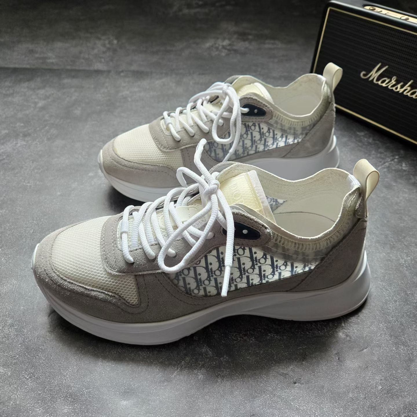 Dior Dior White Lowtop Sneakers 25 Women Size US 8 / IT 38 - 1 Thumbnail