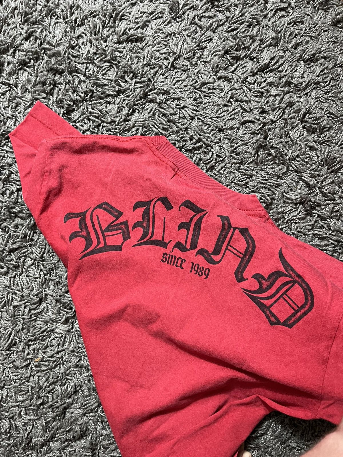 Blind Skateboards VINTAGE BLIND SKATEBOARD RED T-SHIRT HOOK-UPS Size US M / EU 48-50 / 2 - 4 Thumbnail