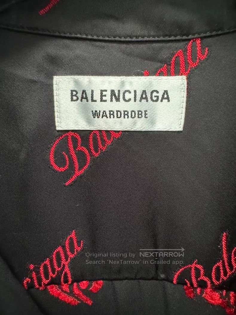 Balenciaga Balenciaga Satin silk texture, rose bullet screen logo emb Size XXS / US 00 / IT 34 - 4 Thumbnail
