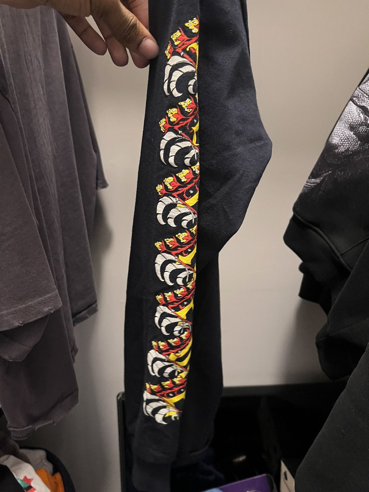Supreme Strawberries L/S Tee Size US M / EU 48-50 / 2 - 3 Thumbnail