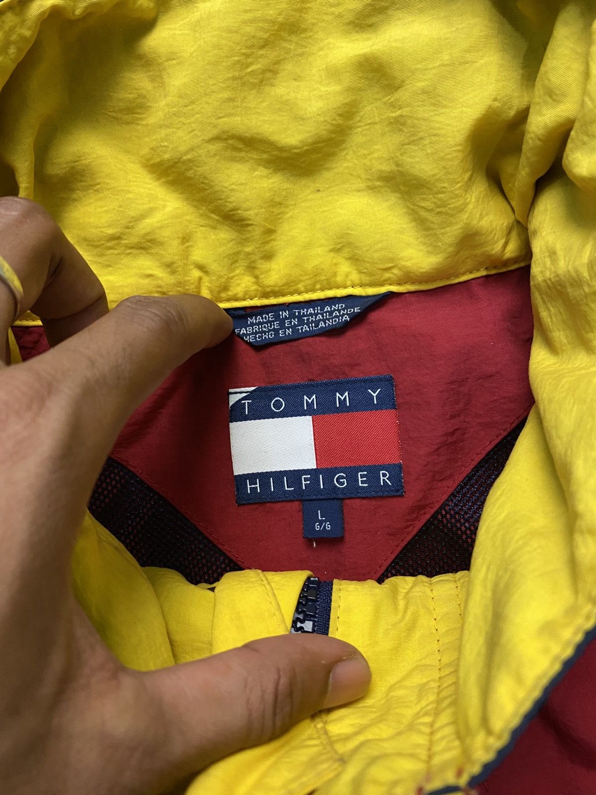 Tommy Hilfiger Vintage 90’s Tommy Hilfiger Full Zip Light Jacket block Size US L / EU 52-54 / 3 - 9 Thumbnail