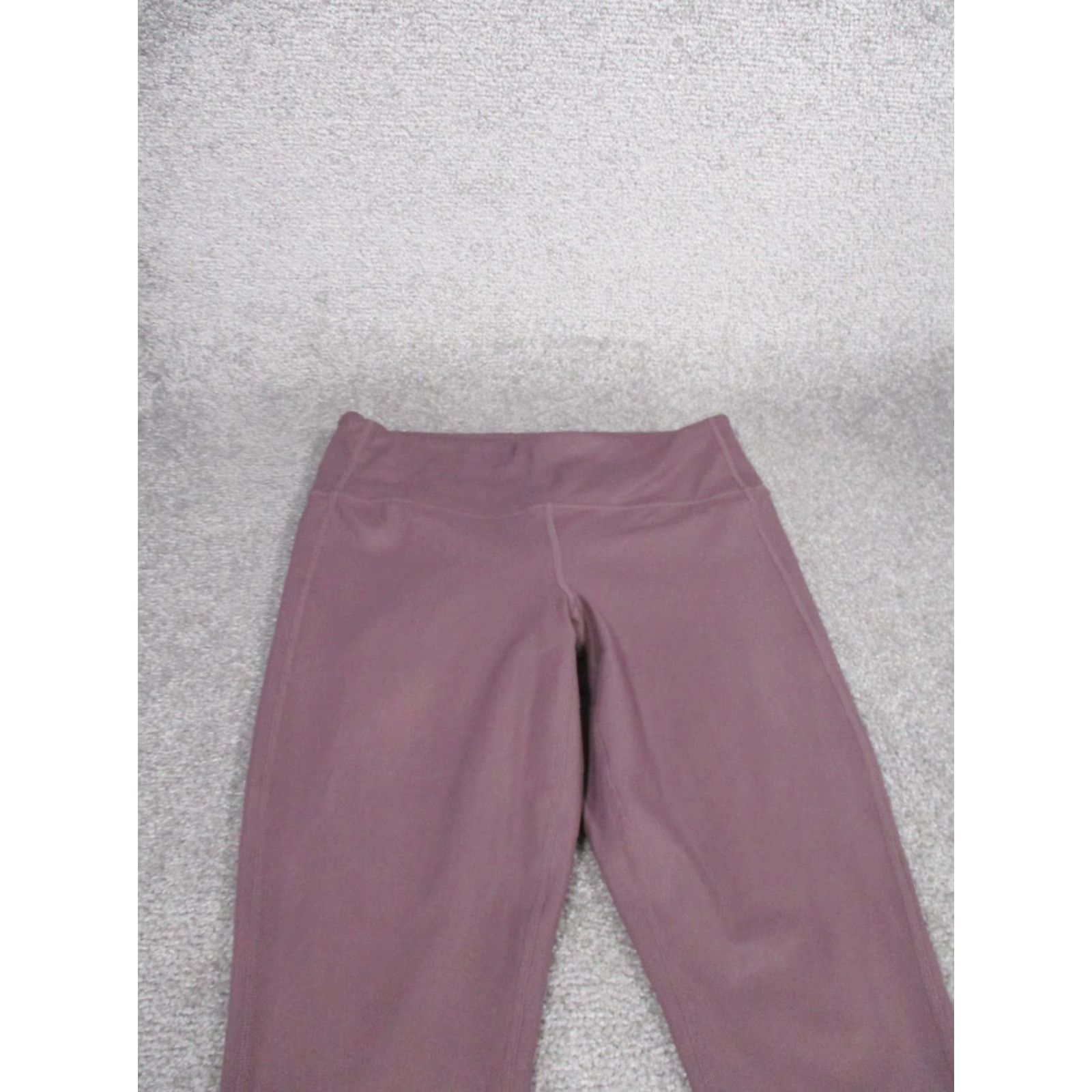 Athleta VINTAGE Athleta Women’s Leggings Medium Purple Yoga Cropped Shiny Athleisure 90s Women Size 32" / US 10 / IT 46 - 3 Thumbnail