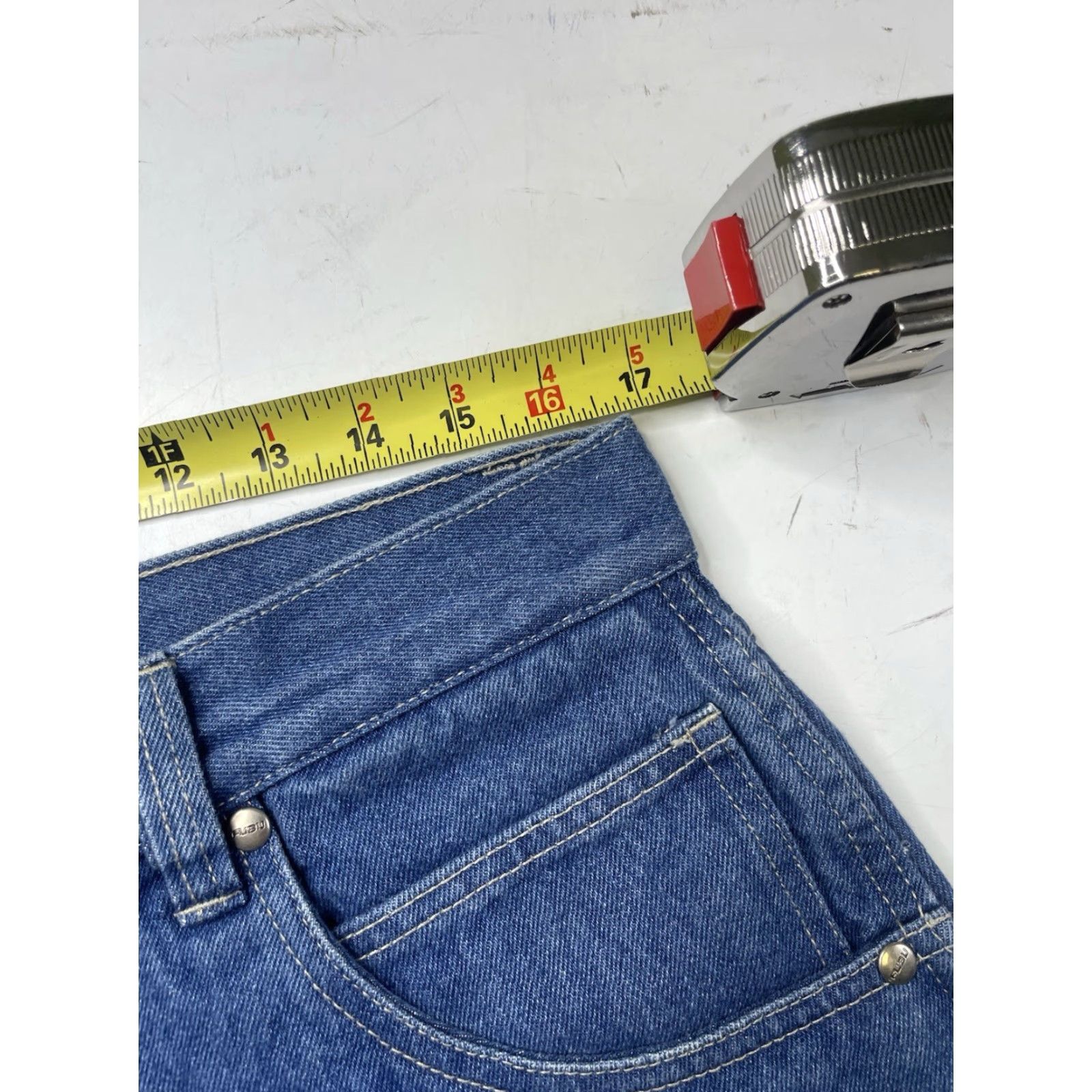 Fubu VINTAGE FUBU The Collection Denim Jean Shorts Baggy Wide Jorts Men’s 36 Blue Cotton 5-Pocket 90s Grunge Hip Hop Streetwear Denim Relaxed Vintage Size US 36 / EU 52 - 7 Thumbnail