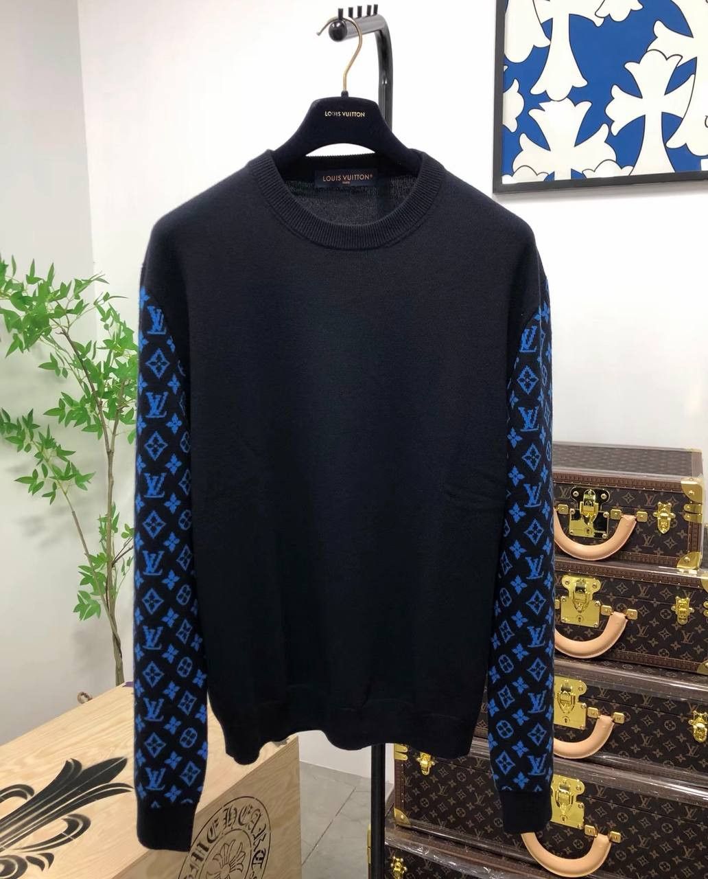 Louis Vuitton Louis Vuitton sweater with monogram and cuffs Size US L / EU 52-54 / 3 - 1 Thumbnail
