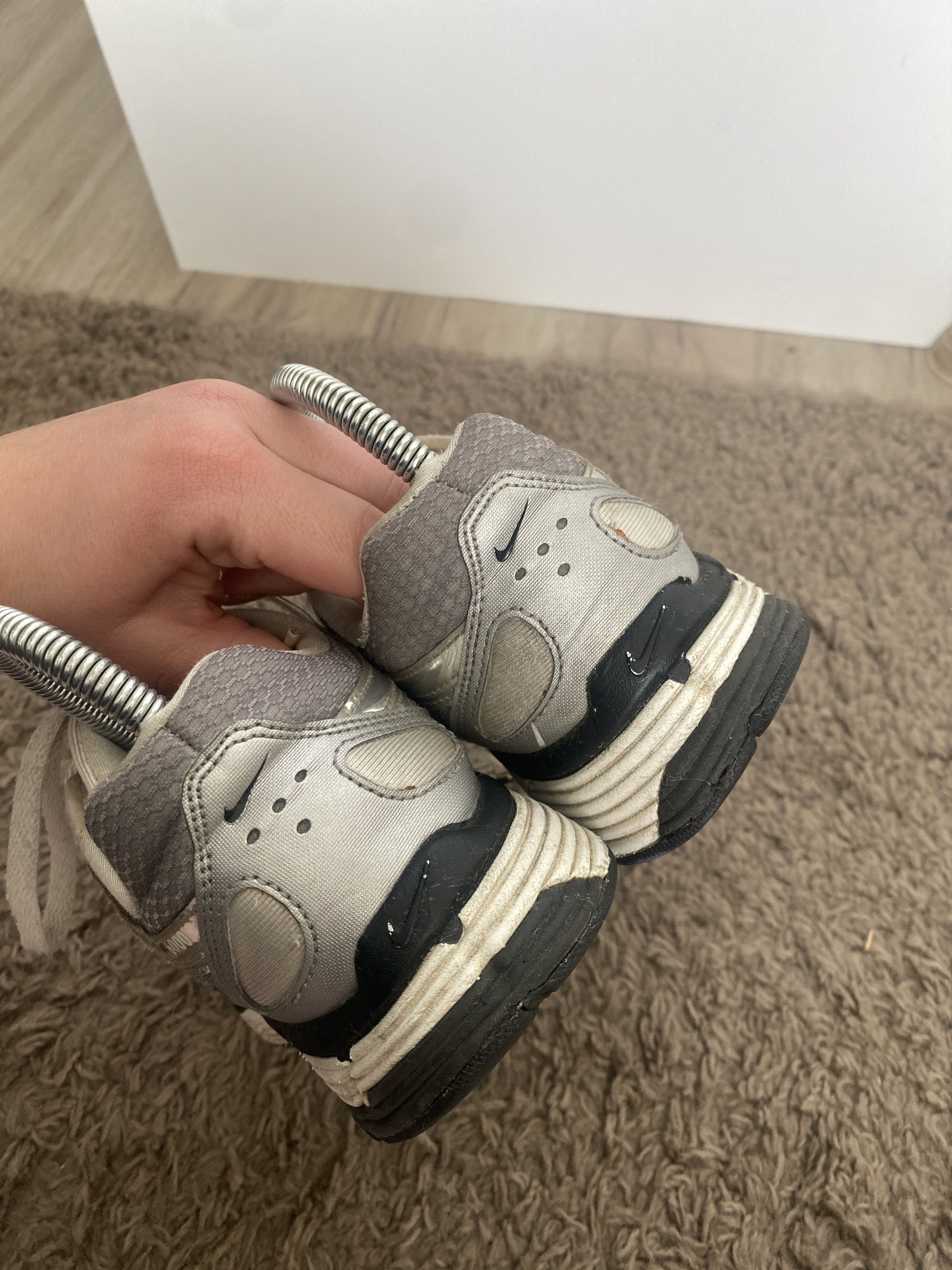 Nike Nike P-6000 Metallic Silver sneakers shoes Size US 5 / IT 35 - 4 Thumbnail