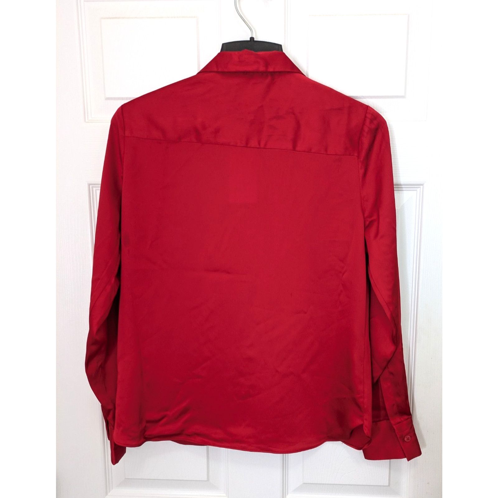 Target Basics Women's Long Sleeve Satin Button Down Shirt Red Medium Size M / US 6-8 / IT 42-44 - 2 Thumbnail