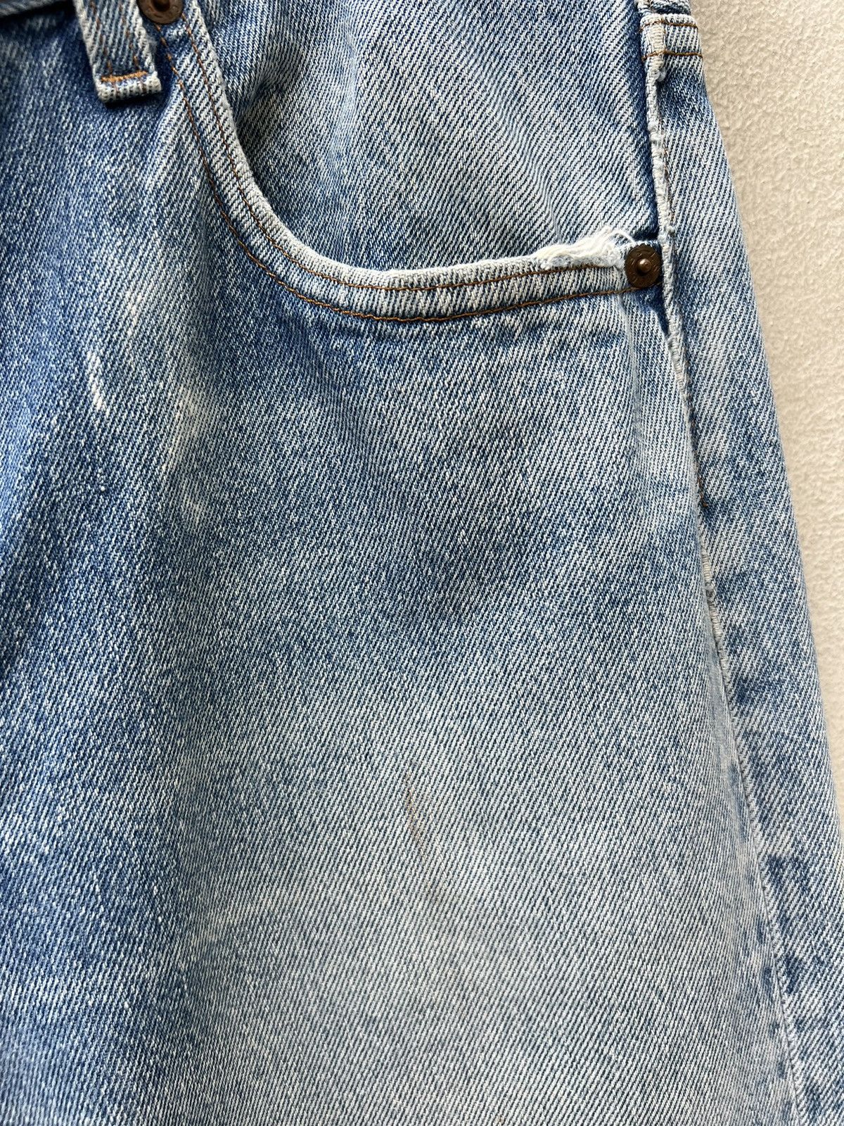 Levi's Vintage 80s Levi’s 501 Ripped Faded Blue Denim Jeans Size US 34 / EU 50 - 12 Thumbnail