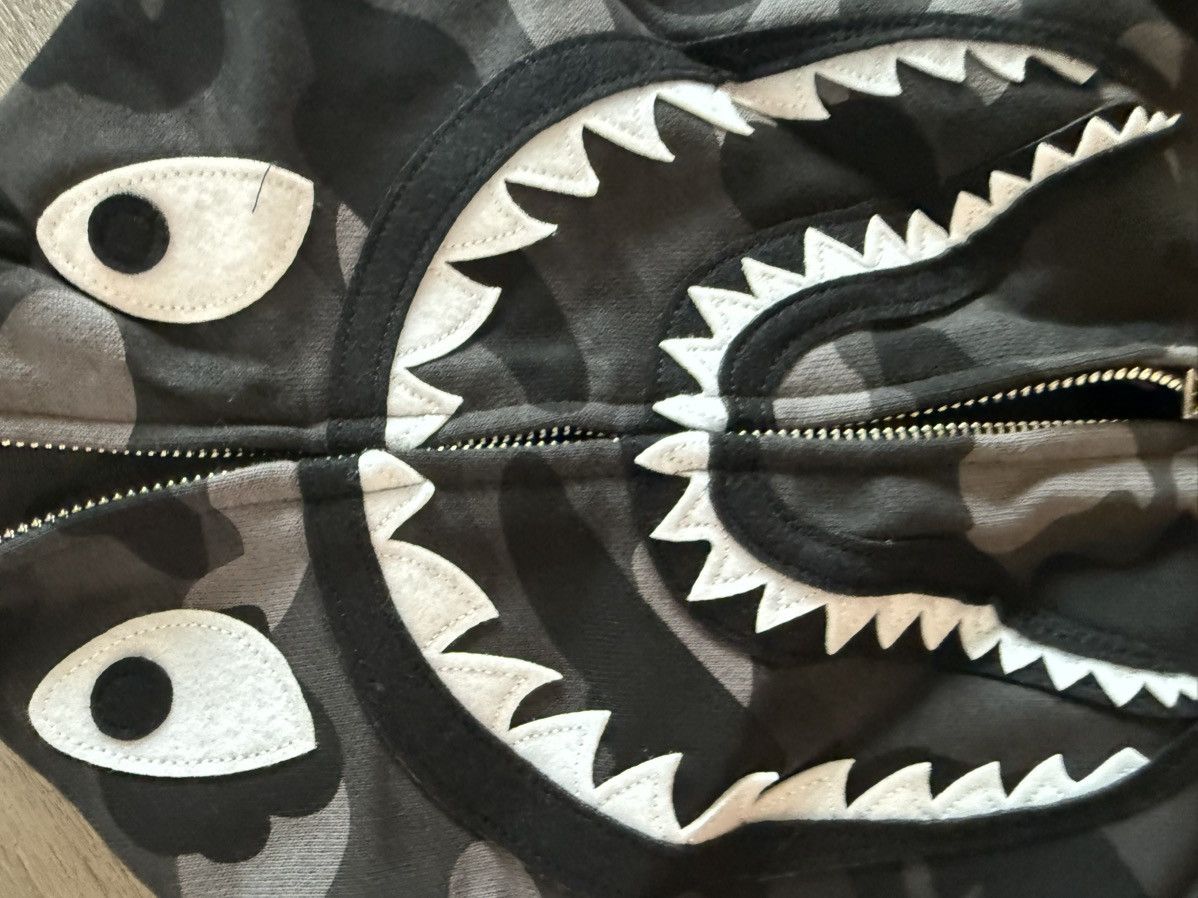 Bape Bape Black Eye Patch Shark Full Zip Size US M / EU 48-50 / 2 - 2 Thumbnail