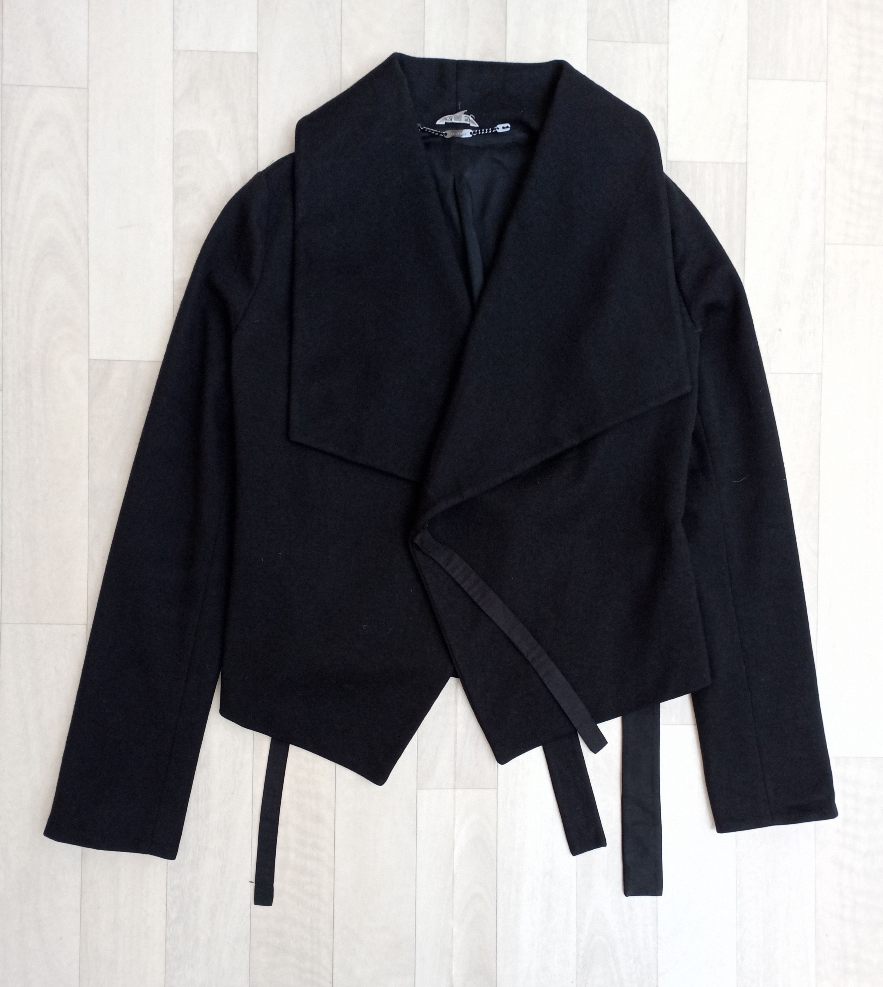 Image of Max Mara Wool Coat Made In Italy Size 48 in Black, Women's