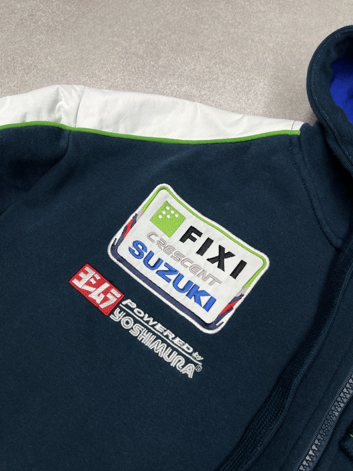 Formula 1 Suzuki Fixi Crescent Racing Superbike Team Hoodie Yoshimura Size US L / EU 52-54 / 3 - 7 Thumbnail