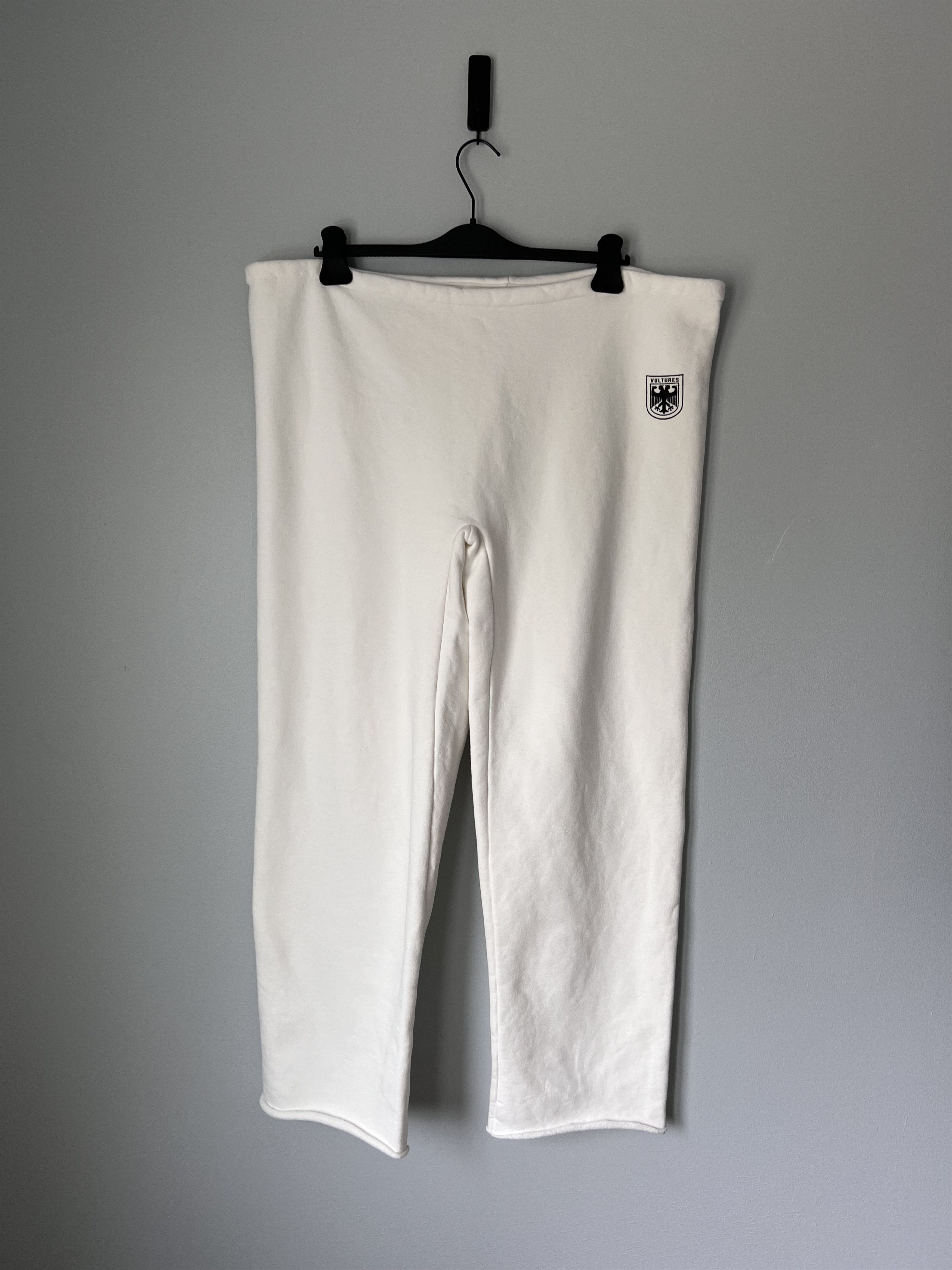 Kanye West Size 2 Yeezy Vultures Pants in White | Grailed