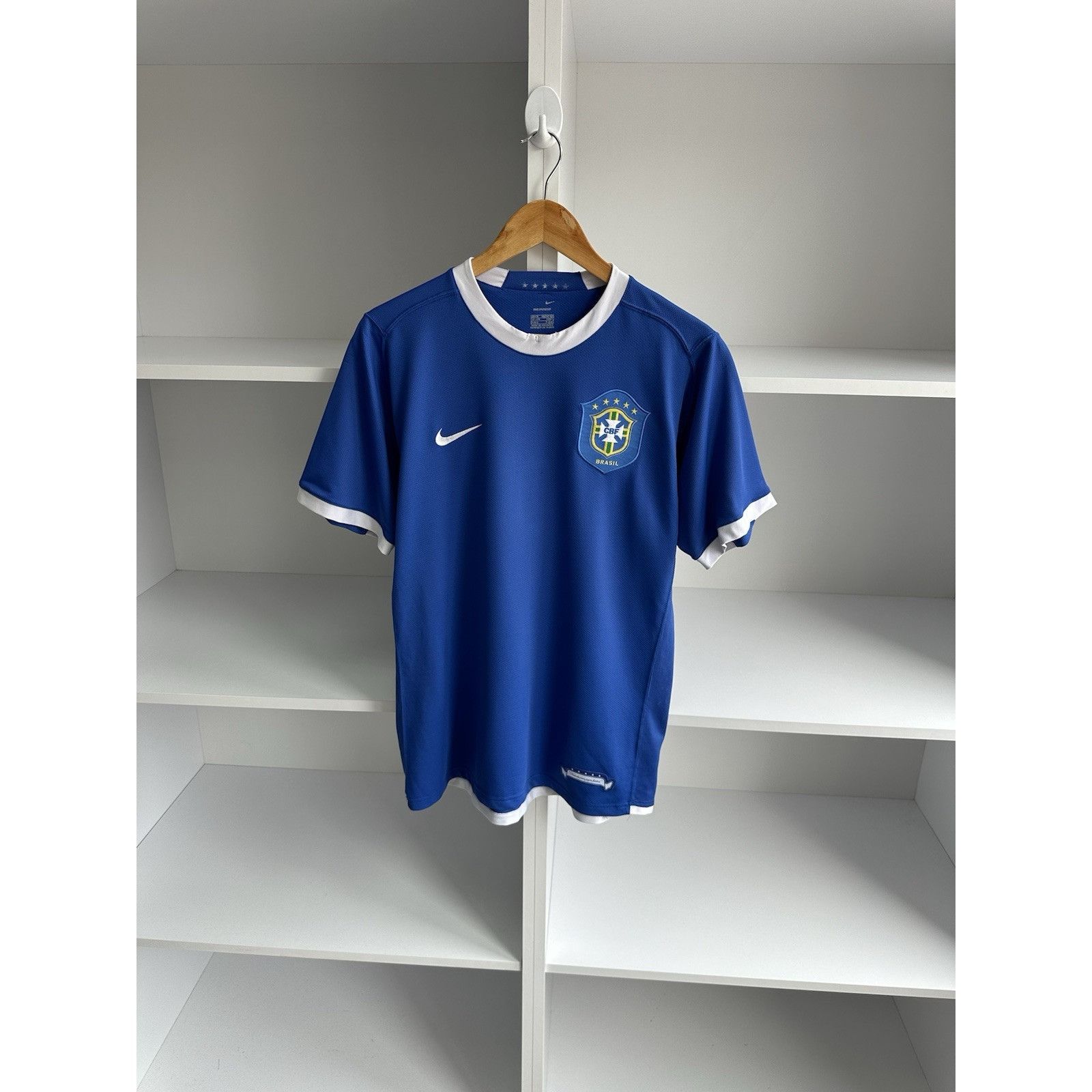 Nike Brazil National Team Ronaldinho 2004 - 2005 away football sh Size US M / EU 48-50 / 2 - 1 Thumbnail