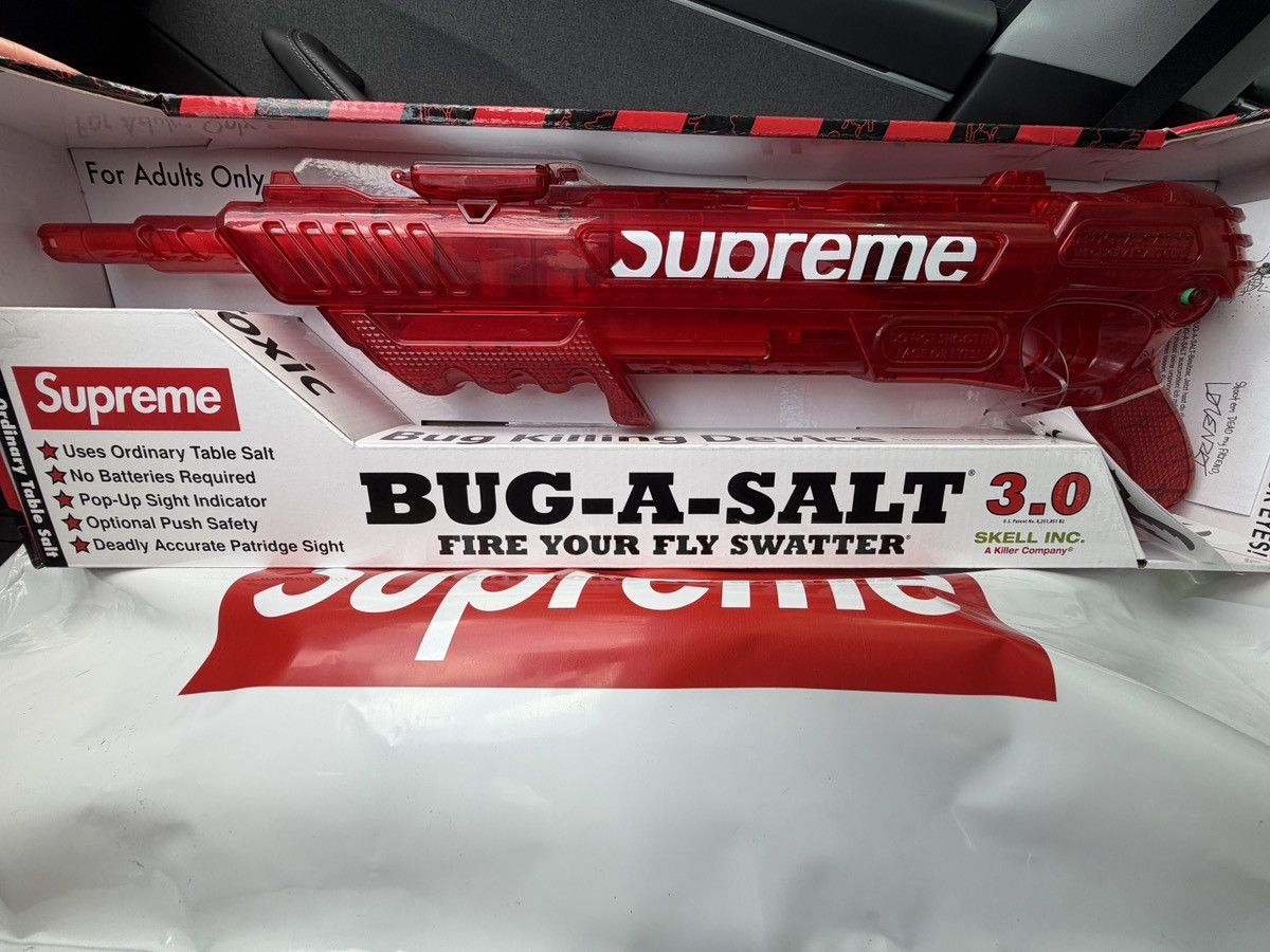 Supreme SUPREME BUG SALT BLASTER | Grailed
