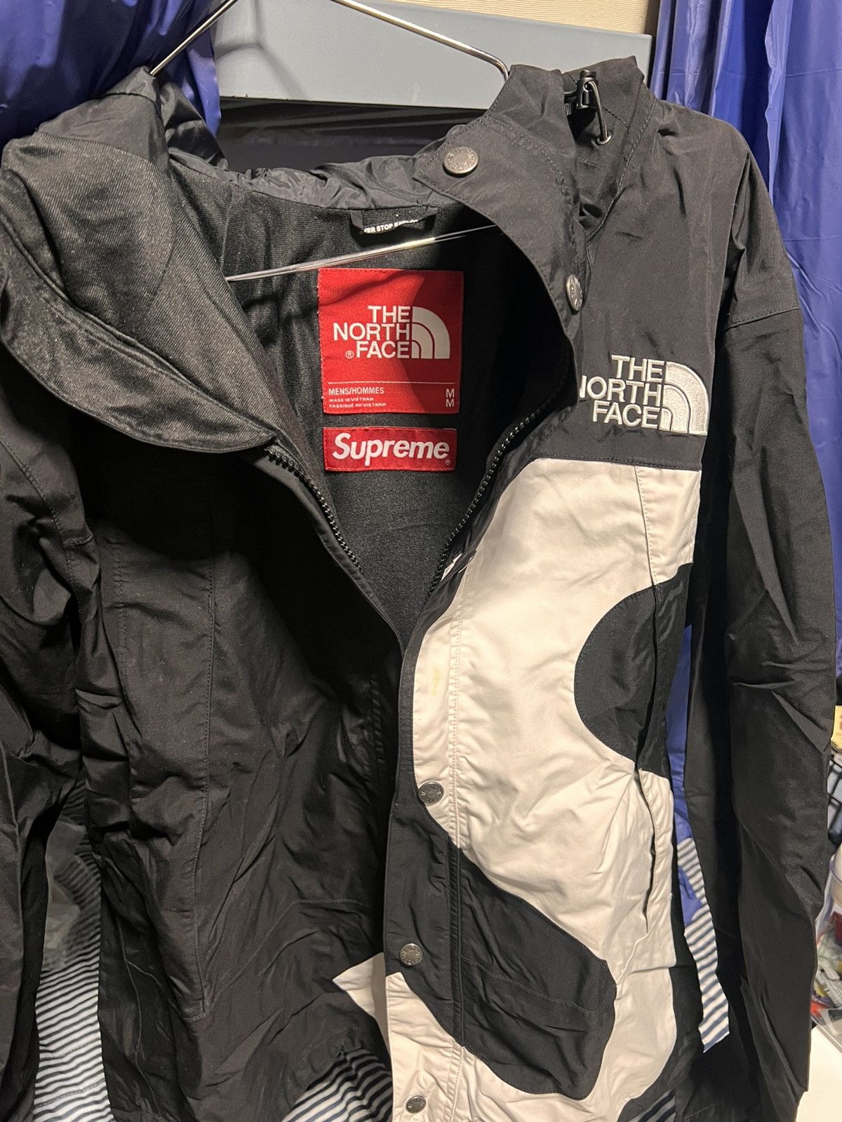 Supreme × The North Face Supreme x the north face s logo jacket 