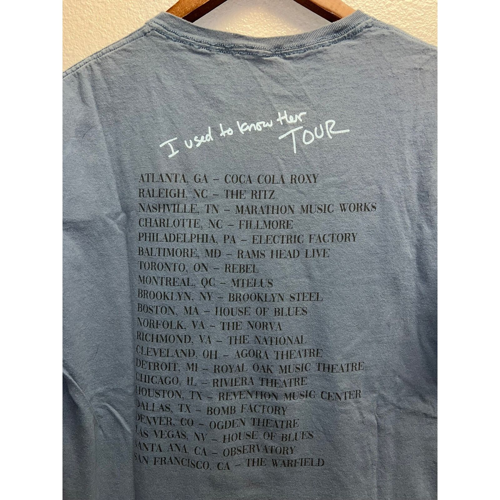 Band Tees I Used to Know Her Tour Shirt H.E.R. Graphic Blue Tee Medium Size US M / EU 48-50 / 2 - 6 Thumbnail