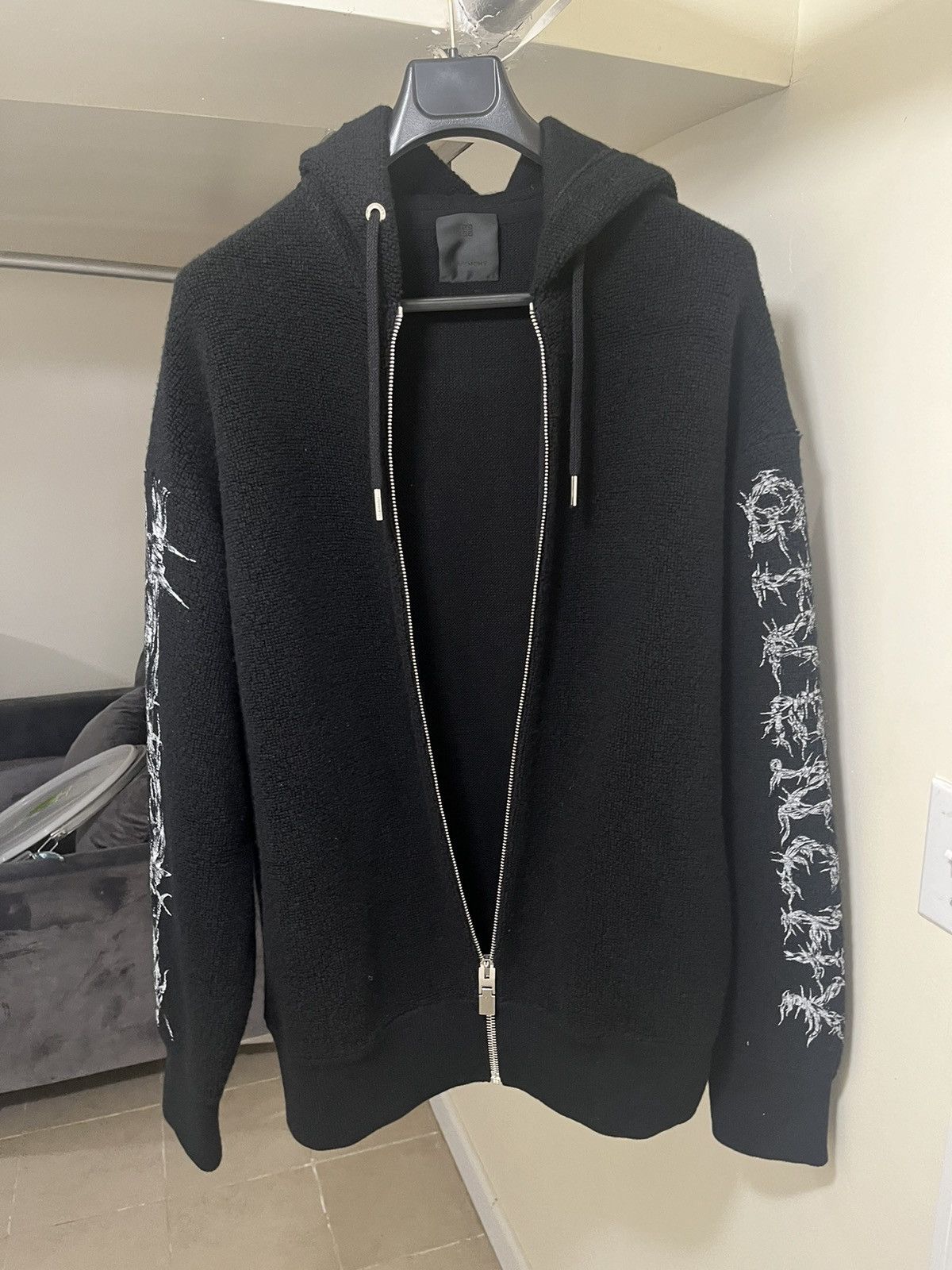 Givenchy Oversized Barbed Wire Printed Zip Up Hoodie Sz S Size US S / EU 44-46 / 1 - 12 Thumbnail