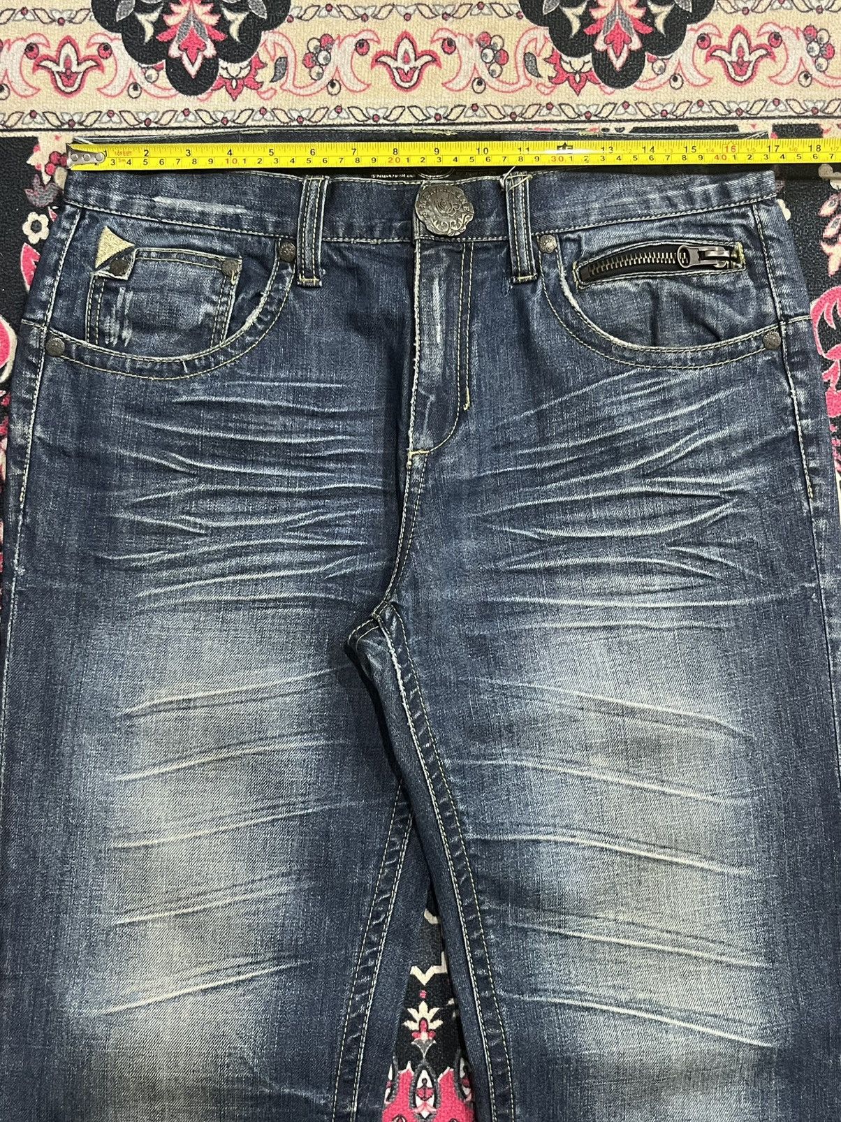 Ed Hardy Vintage Japanese Brand Amarantine Blue Washed Whisker Jeans Size US 34 / EU 50 - 14 Thumbnail