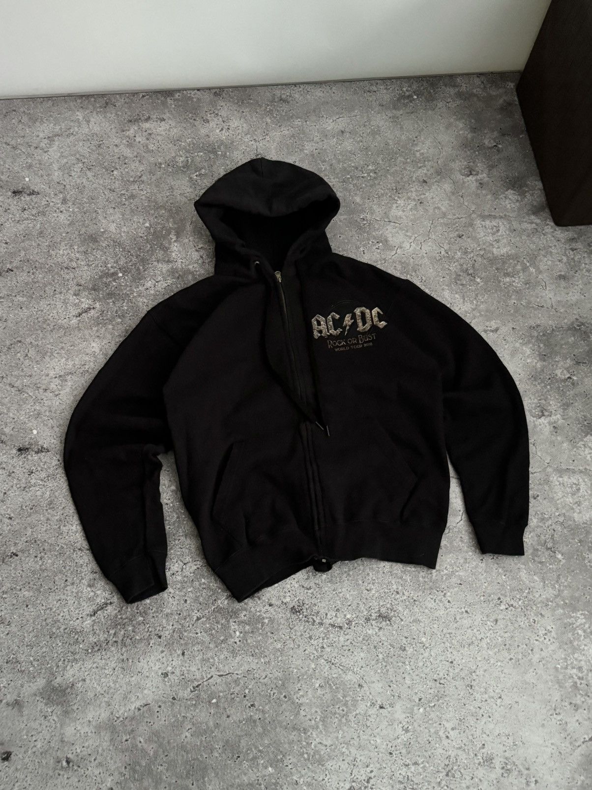 AC/DC × Band Tees Vintage Ac/Dc 2015 zip hoodie Size US S / EU 44-46 / 1 - 5 Thumbnail
